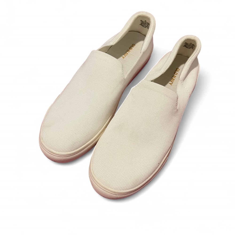 Old Navy Cream Slip-On Athletic Shoes